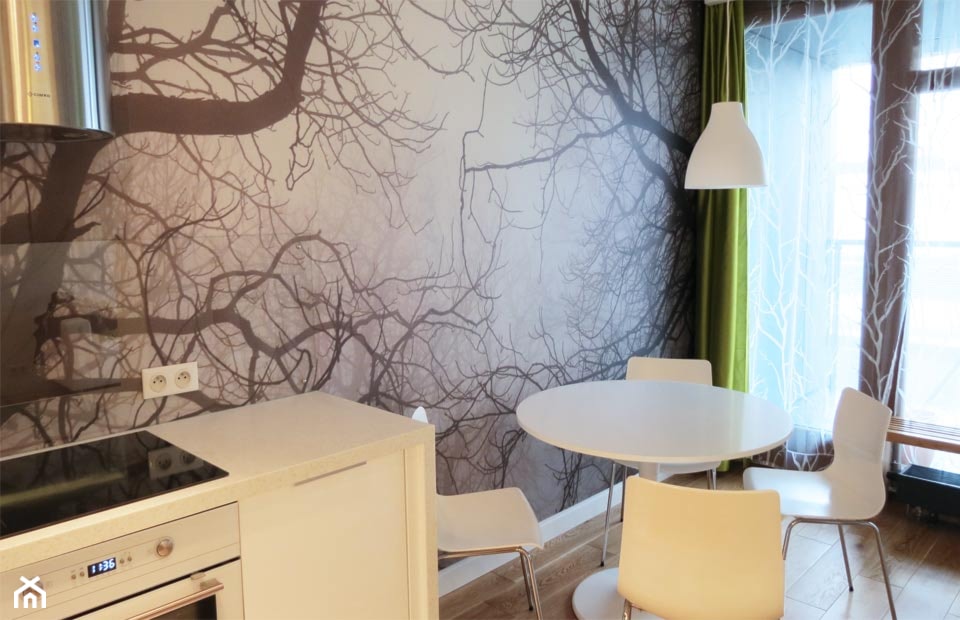 Nowoczesne mieszkanie z motywem drzewa - Mała szara jadalnia w kuchni, styl nowoczesny - zdjęcie od NOLKplan - Homebook