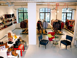 Aliganza - showroom i agencja mody - Wnętrza publiczne, styl industrialny - zdjęcie od NOLKplan