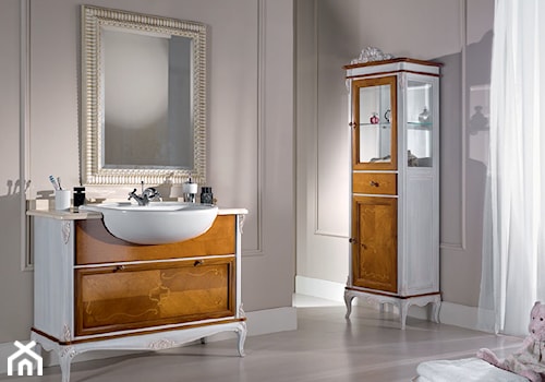 Meble do łazienki - Średnia z lustrem łazienka z oknem, styl tradycyjny - zdjęcie od RAD-POL