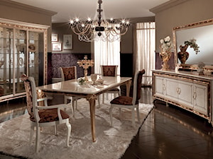 Urządzamy salon w stylu klasycznym – gdzie i kiedy można znaleźć stylowe meble w atrakcyjnej cenie? 