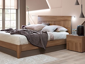 Sypialnia - Średnia beżowa brązowa sypialnia na poddaszu, styl nowoczesny - zdjęcie od RAD-POL
