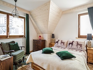 Dom Malina, Zakopane - Średnia biała sypialnia na poddaszu, styl rustykalny - zdjęcie od www.tatrytop.pl