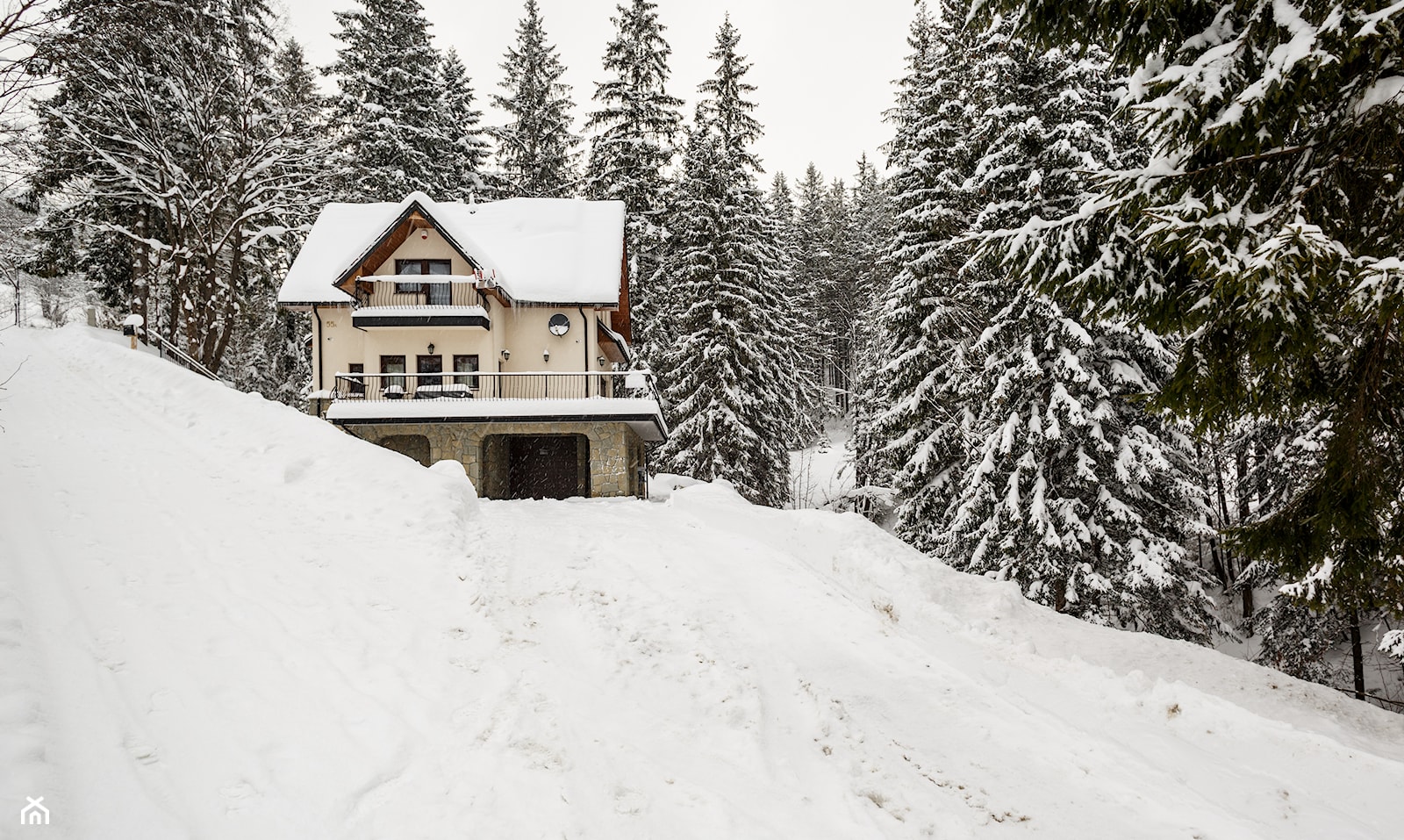 Dom Alpejski Spa Premium, Kościelisko - Duże jednopiętrowe domy jednorodzinne tradycyjne murowane z dwuspadowym dachem - zdjęcie od www.tatrytop.pl - Homebook