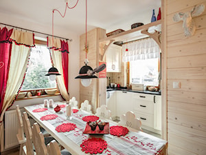 Dom Malina, Zakopane - Średnia beżowa jadalnia jako osobne pomieszczenie, styl rustykalny - zdjęcie od www.tatrytop.pl