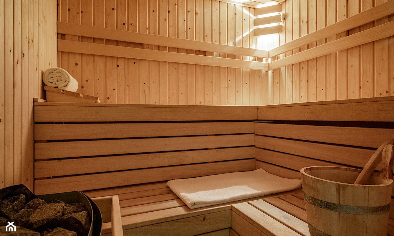 sauna z drewna sosnowego