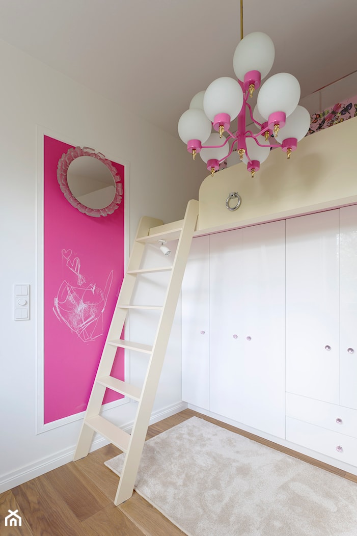 Mieszkanie - Stare Włochy - Średni biały różowy pokój dziecka dla dziecka dla dziewczynki, styl glamour - zdjęcie od Izabela Rydygier Architektura Wnętrz - Homebook