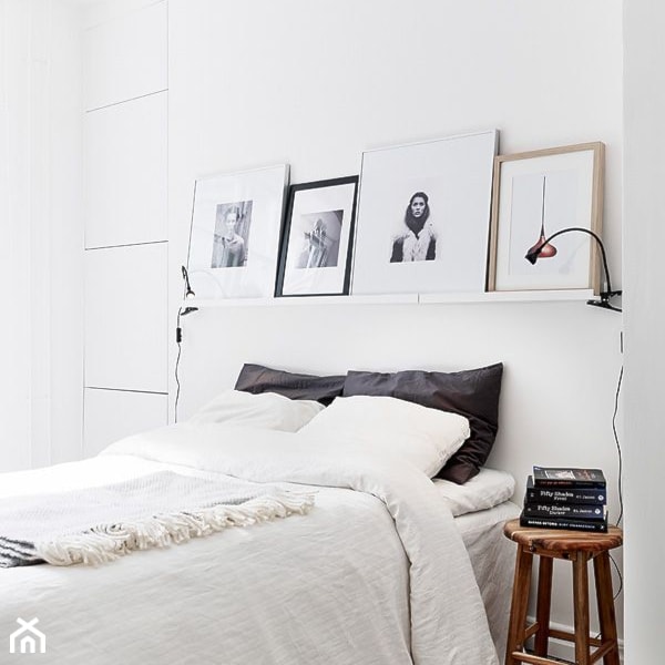 Biała sypialnia w stylu vintage
