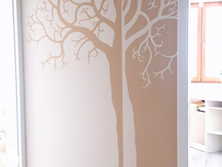 Aranżacje wnętrz - Hol / Przedpokój: malowane drzewo - Artycja. Przeglądaj, dodawaj i zapisuj najlepsze zdjęcia, pomysły i inspiracje designerskie. W bazie mamy już prawie milion fotografii!