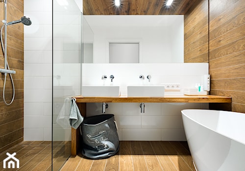szeregówka po duńsku - Średnia bez okna z lustrem z dwoma umywalkami łazienka, styl skandynawski - zdjęcie od RedCubeDesign projektowanie wnętrz