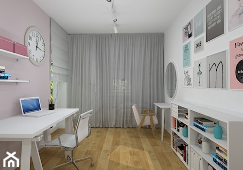 pokój dla nastolatki - Średni szary pokój dziecka dla nastolatka dla dziewczynki, styl skandynawski - zdjęcie od RedCubeDesign projektowanie wnętrz