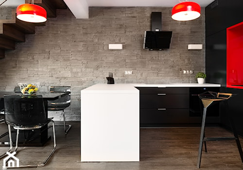 mieszkanie w Radomierzycach - Średnia otwarta z salonem z zabudowaną lodówką kuchnia w kształcie litery u, styl nowoczesny - zdjęcie od RedCubeDesign projektowanie wnętrz