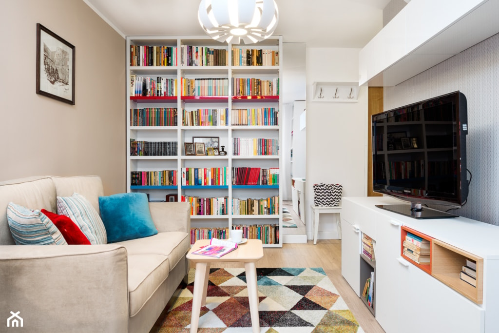 mieszkanko na Biskupinie - Mały beżowy biały salon, styl nowoczesny - zdjęcie od RedCubeDesign projektowanie wnętrz - Homebook