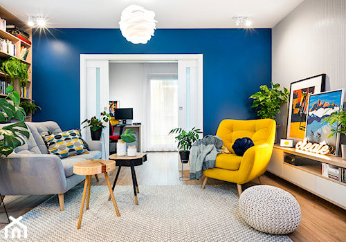 rowerowe mieszkanie - realizacja - Mały niebieski szary salon, styl skandynawski - zdjęcie od RedCubeDesign projektowanie wnętrz