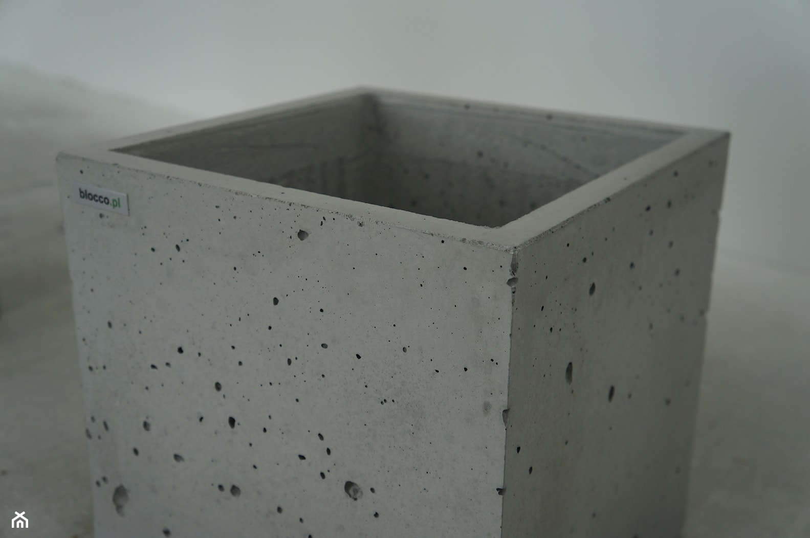 Donica betonowa Cubo 30 - zdjęcie od blocco.pl - Homebook