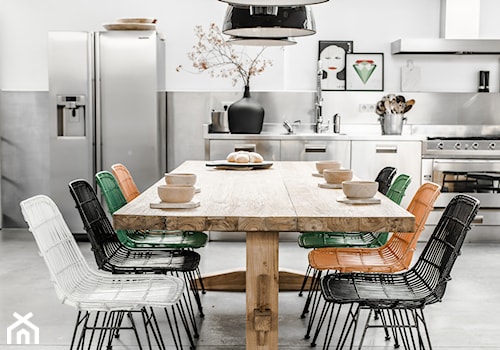 Duża szara jadalnia w kuchni, styl skandynawski - zdjęcie od 9design