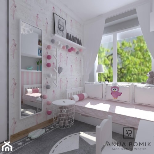 Pokój dziecięcy 2 - Mały biały różowy szary pokój dziecka dla dziecka dla dziewczynki, styl skandynawski - zdjęcie od Anna Romik Architektura Wnętrz