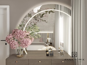 Sypialnia 19 - Średnia beżowa z biurkiem sypialnia, styl glamour - zdjęcie od Anna Romik Architektura Wnętrz