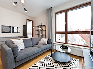 Dwupokojowe mieszkanie na osiedlu Garnizon w Gdańsku - Średni biały salon, styl nowoczesny - zdjęcie od Kasia Gal