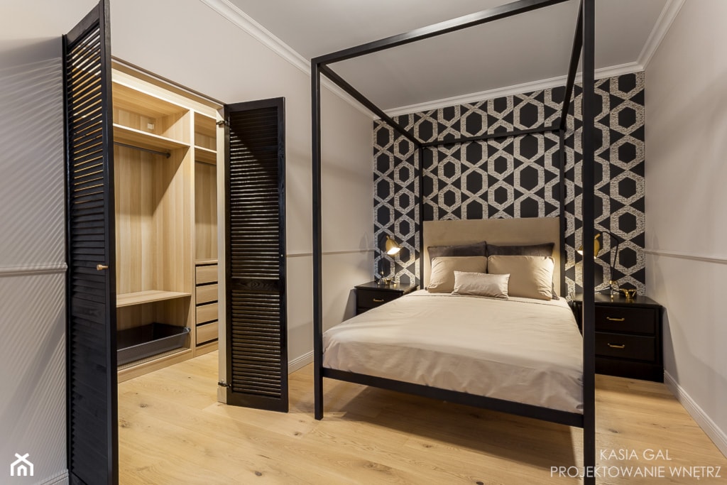 Dwa pokoje z dużą garderobą w ponadczasowym stylu - Mała szara sypialnia, styl nowoczesny - zdjęcie od Kasia Gal - Homebook