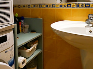 Łazienka mała - przed zmianą - zdjęcie od Home Staging Studio AP