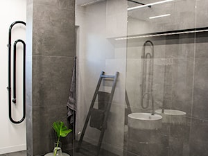 Minimalistyczna łazienka - zdjęcie od SZARA/studio