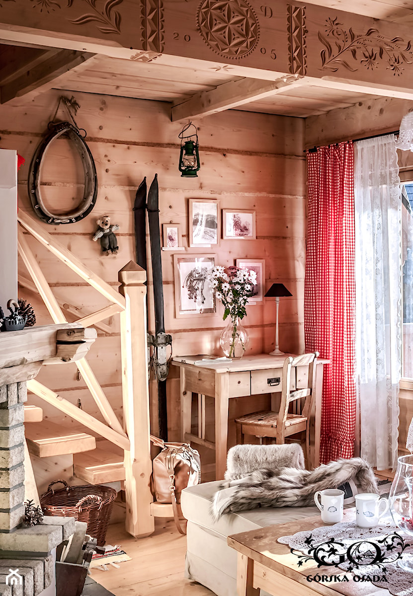 Chalet Nr 1 - Mniszkowy Zapiecek - Mały brązowy salon, styl rustykalny - zdjęcie od Górska Osada - Luxury Chalets in Tatra Mountains