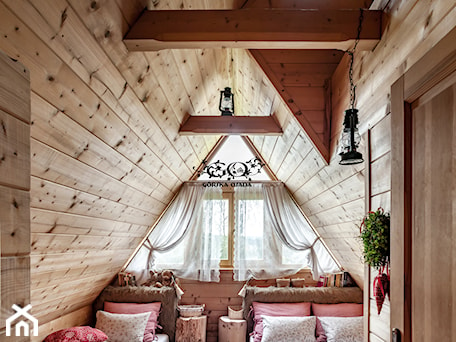 Aranżacje wnętrz - Sypialnia: Chalet Nr 1 - Mniszkowy Zapiecek - Sypialnia, styl rustykalny - Górska Osada - Luxury Chalets in Tatra Mountains. Przeglądaj, dodawaj i zapisuj najlepsze zdjęcia, pomysły i inspiracje designerskie. W bazie mamy już prawie milion fotografii!