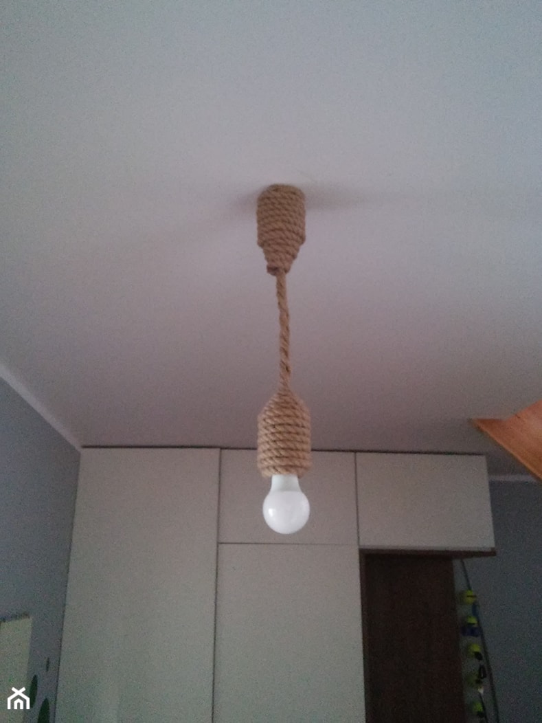 Lampa ze sznurka - zdjęcie od Kasia - Homebook