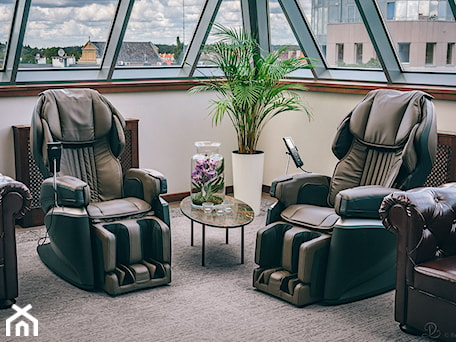 Aranżacje wnętrz - Biuro: Firmowy Relax Room z fotelami masującymi - Rest Lords - fotele masujące. Przeglądaj, dodawaj i zapisuj najlepsze zdjęcia, pomysły i inspiracje designerskie. W bazie mamy już prawie milion fotografii!