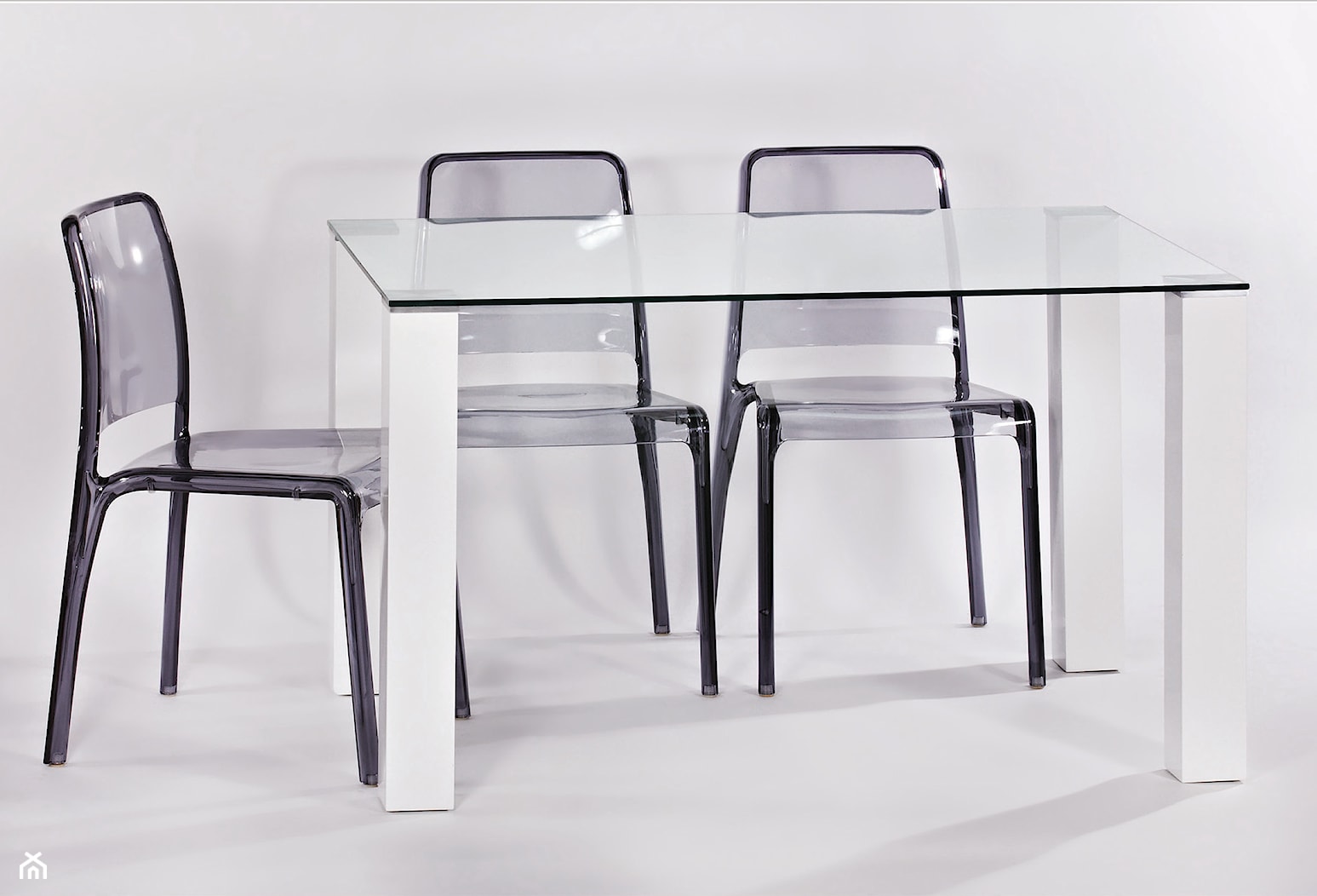 Stół + krzesła - zdjęcie od DDFHome - Homebook