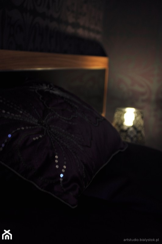 czerń oswojona... - Sypialnia, styl glamour - zdjęcie od MANUstudio • projektowanie wnętrz