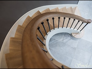 schody gięte - Schody, styl tradycyjny - zdjęcie od Sławomir Smolarek 2