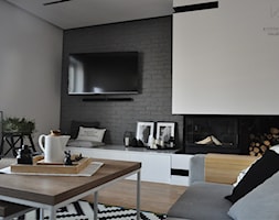Metamorfoza domu jednorodzinnego,Wysoka-Zawiercie - Średni biały szary salon, styl nowoczesny - zdjęcie od STUDIO PNIAK - Homebook