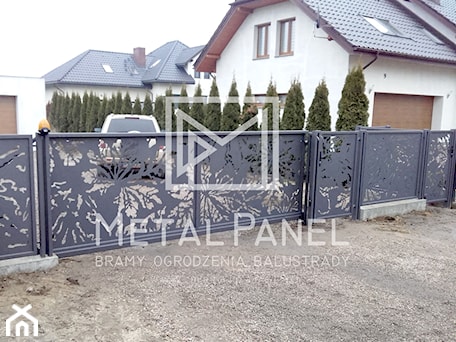 Aranżacje wnętrz - Domy: Ażurowa brama ze stali - MetalPanel.pl. Przeglądaj, dodawaj i zapisuj najlepsze zdjęcia, pomysły i inspiracje designerskie. W bazie mamy już prawie milion fotografii!