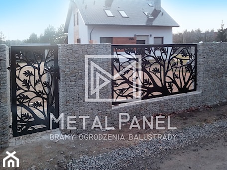 Aranżacje wnętrz - Ogród: Nowoczesne ogrodzenie z blachy i kamienia - MetalPanel.pl. Przeglądaj, dodawaj i zapisuj najlepsze zdjęcia, pomysły i inspiracje designerskie. W bazie mamy już prawie milion fotografii!