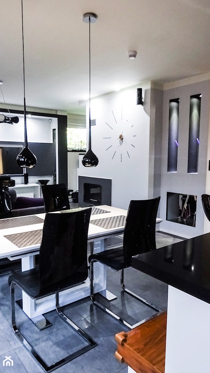 Mieszkanie w Jaworznie - Mały biały szary salon z kuchnią z jadalnią, styl nowoczesny - zdjęcie od InWizja studio Katarzyna Doroszkiewicz