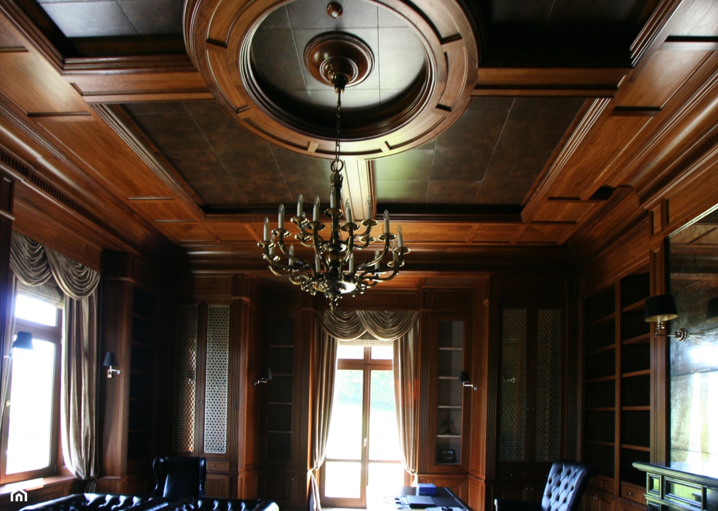 Gabinet w drewnie - zdjęcie od Manufaktura WIRCHOMSKI - Homebook