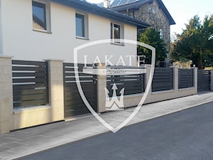 Ogrodzenie aluminiowe Alu Fence_Lakate_ogrodzenia_balustrady - Domy, styl tradycyjny - zdjęcie od LAKATE Sp.z.o.o BRAMY I OGRODZENIA