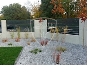 Ogrodzenie aluminiowe Alu Fence_Lakate_ogrodzenia_balustrady - Ogród, styl nowoczesny - zdjęcie od LAKATE Sp.z.o.o BRAMY I OGRODZENIA