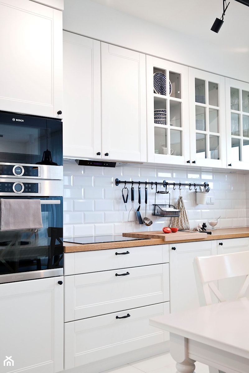 Realizacja mieszkania w stylu rustykalnym - Średnia kuchnia jednorzędowa, styl rustykalny - zdjęcie od Eno Design