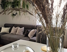 Metamorfoza małego salonu na Mazurach - Biały salon, styl rustykalny - zdjęcie od Eno Design - Homebook