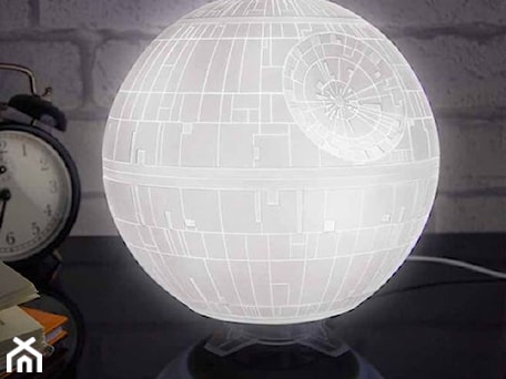 Aranżacje wnętrz - Salon: Lampa Star Wars Gwiazda Śmierci - toys4boys. Przeglądaj, dodawaj i zapisuj najlepsze zdjęcia, pomysły i inspiracje designerskie. W bazie mamy już prawie milion fotografii!