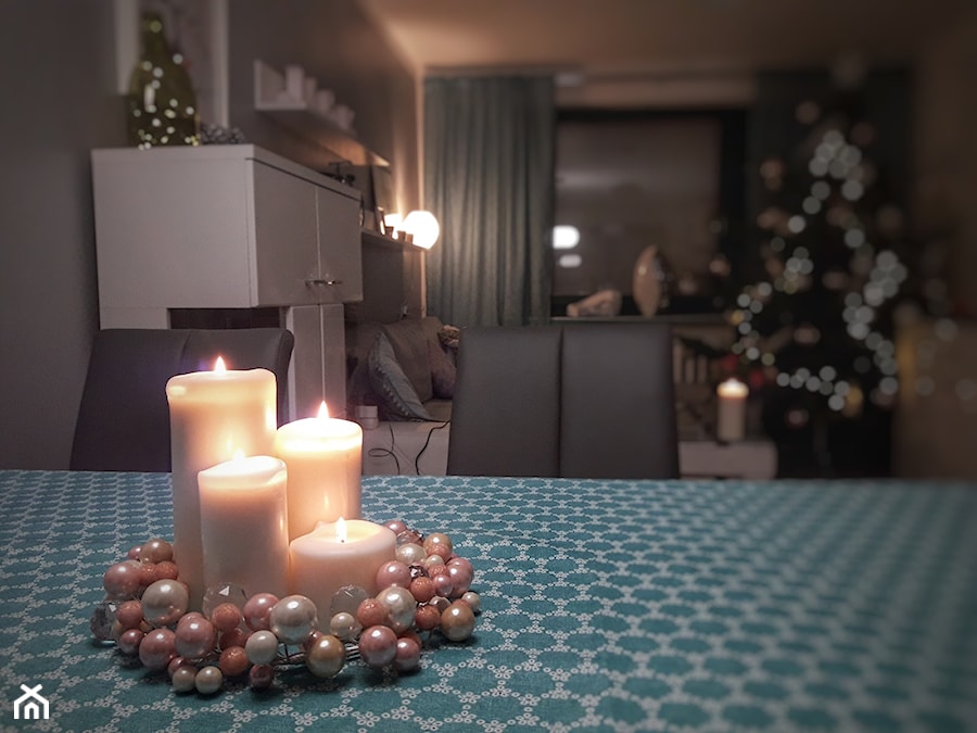 Wianek na stół ze świecami,które nadają niesamowity nastrój każdej wspólnej kolacji. - zdjęcie od Magdalena Tomaszewska 9
