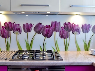 Kuchnia z tulipanami