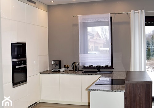 White modern kitchen - zdjęcie od Mebel Styl