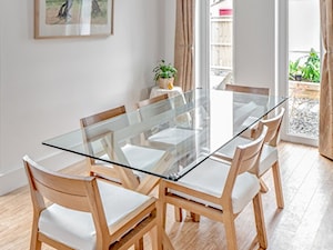 Średnia biała jadalnia jako osobne pomieszczenie - zdjęcie od antonina565