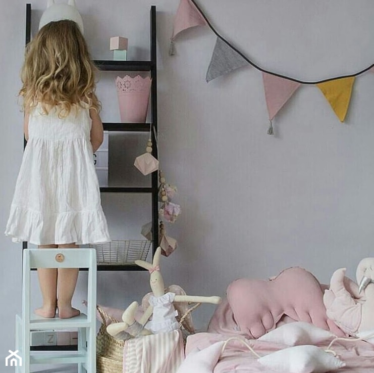 Domek Lalalulu - Mały szary pokój dziecka dla dziecka dla dziewczynki, styl skandynawski - zdjęcie od lalalulu - Homebook