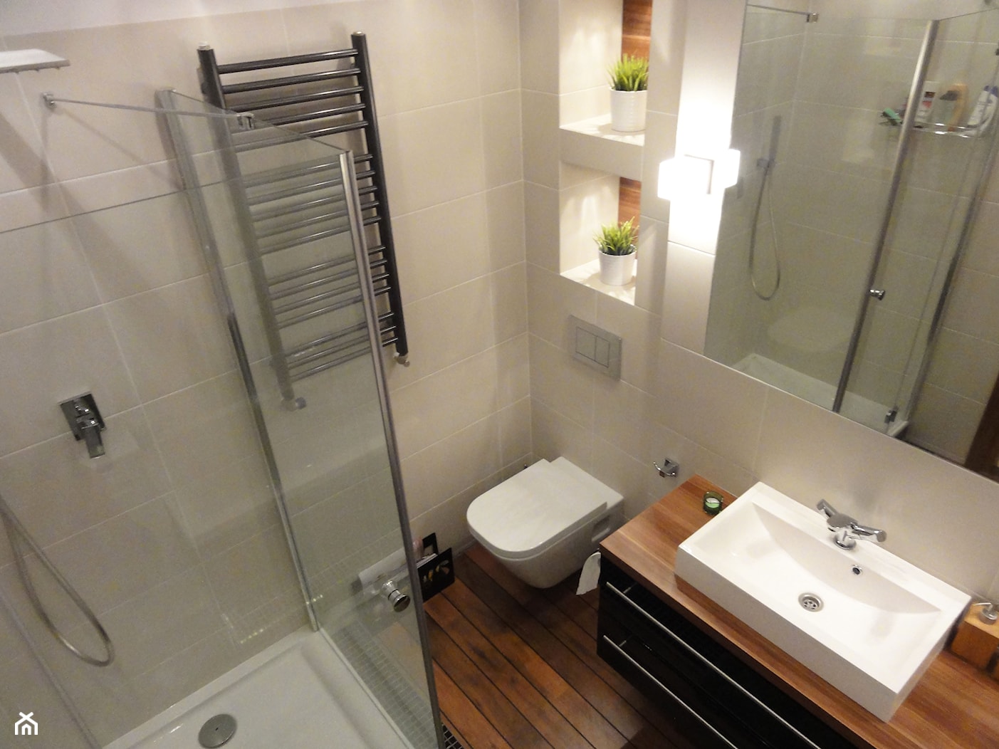 Łazienka - Mała bez okna łazienka, styl nowoczesny - zdjęcie od dekoratoramator.pl - Homebook