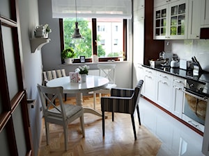 Biała kuchnia - zdjęcie od dekoratoramator.pl