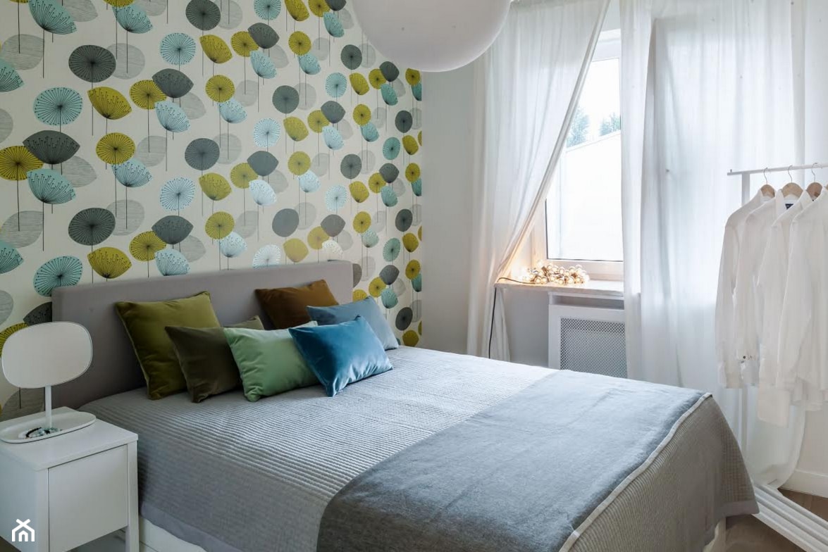 DOLNY MOKOTÓW - Średnia biała sypialnia, styl nowoczesny - zdjęcie od PINKMARTINI - Homebook